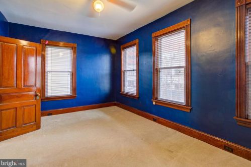 827 Walnut St, Lancaster PA  17602-2436 exterior