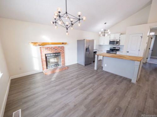 18223 Layton Pl, Aurora CO  80015-3263 exterior