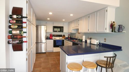 6087 Courtly Alcove, Saint Paul, MN 55125-3924