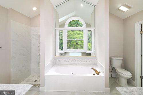 14500 Carona Dr, Silver Spring MD  20905-5885 exterior