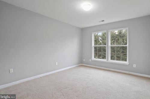 49 Pebble Beach Cir, Charles Town WV  25414-4061 exterior