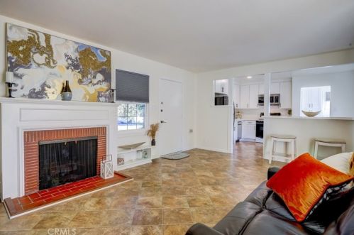 2062 Flower St, Santa Ana CA 92706-1928 exterior