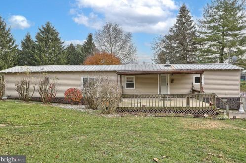 606 Spg Gdn St, Carlisle PA  17013-2526 exterior