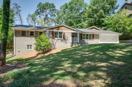 6110 Harleston Rd, Atlanta GA  30328-4108 exterior