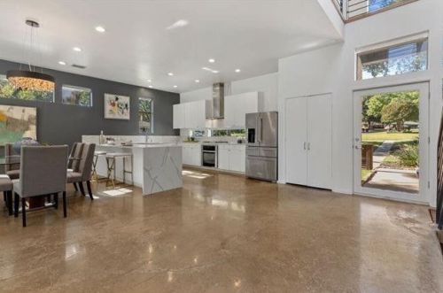 9562 Ash Creek Dr, Dallas TX  75228-3770 exterior