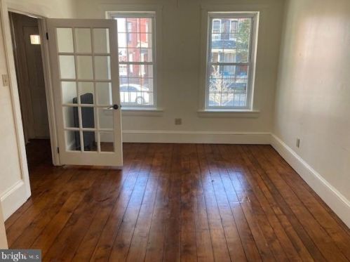 534 Orange St, Lancaster, PA 17603-3669