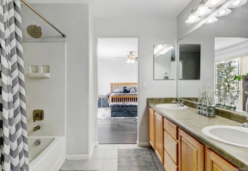 9841 Chambers Dr, Denver CO  80022-9314 exterior