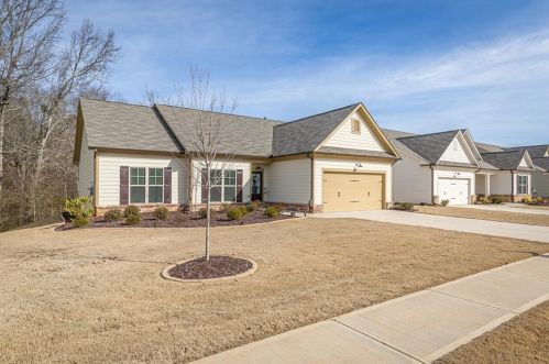 671 Lakeview Bend Cir, Jefferson, GA 30549-7061