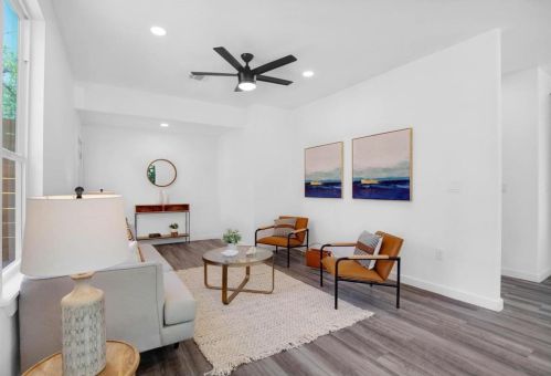 3104 Th, Austin TX  78702-1402 exterior