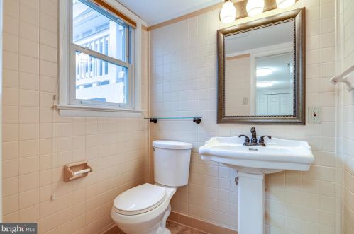 12301 Sandalwood Ln, Silver Spring MD exterior