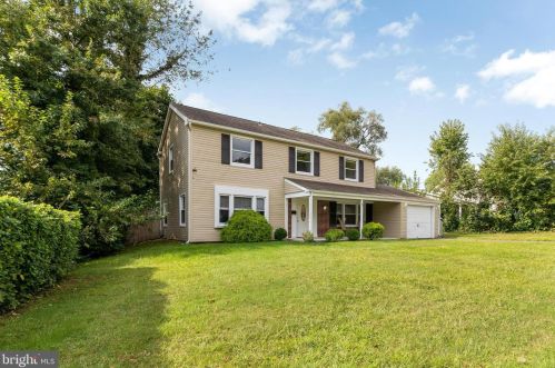 54 Palfrey Ln, Willingboro, NJ 08046-2609