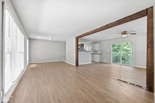 2916 Handy Dr, Atlanta GA  30318-7239 exterior