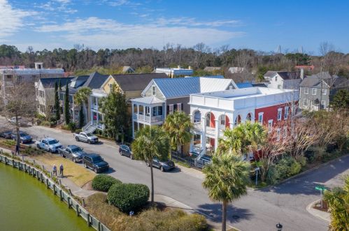 185 Ponsbury Rd, Mount Pleasant, SC 29464-6603