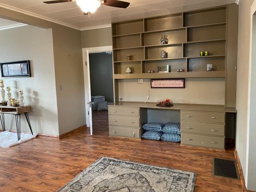 1115 Merritt St, Turlock CA  95380-4952 exterior