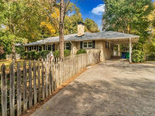 5291 Happy Hollow Rd, Atlanta GA  30360-1261 exterior