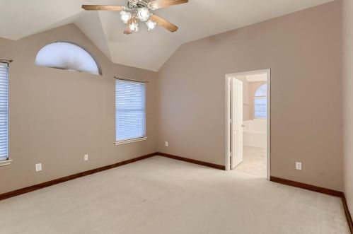 1401 Summerhill Dr, Carrollton TX 75007-6049 exterior