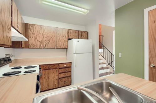 1618 Genoa St, Denver CO  80011-5325 exterior