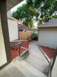 200 Bridlewood Dr, Saint Paul MN  55119-4668 exterior