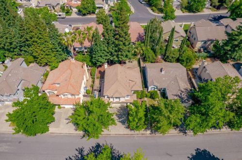118 Elkins Cir, Folsom, CA 95630-8026