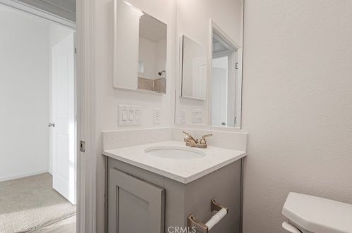 5826 Black Olive Dr, Paradise CA 95969-4900 exterior