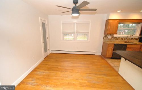 412 Streamside Dr, Fallston MD  21047-2806 exterior