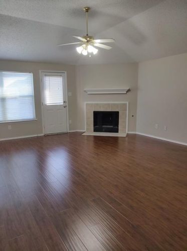 405 Flowering Plum Ln, Fort Worth TX  76140-6556 exterior