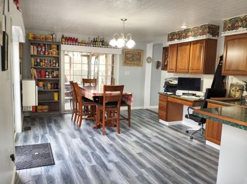 409 Chestnut St, Unity, NH 03743-5858