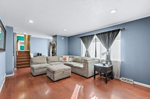 760 Evanston St, Aurora CO 80012-5718 exterior