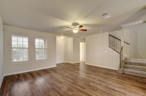 476 Nottingham Loop, Uhland TX  78640-2502 exterior