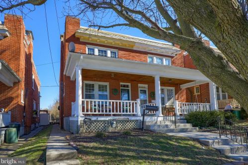 309 Rider Ave, Lancaster PA  17603-4832 exterior