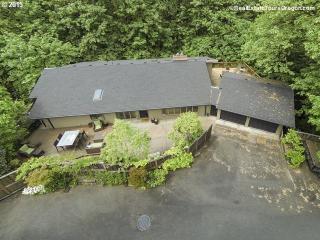 2637 Patton Ct, Portland, OR 97201-1640