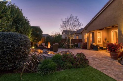 3331 Newport St, Pleasanton, CA 94566-4510