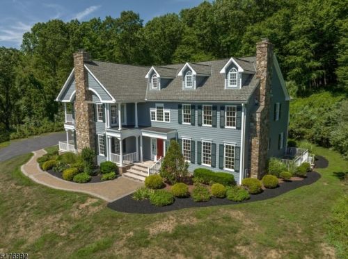 16 Wonderview Way, Lebanon, NJ 08833-5101
