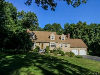 42 Kimberly Dr, Upper Stepney, CT 06468-1262