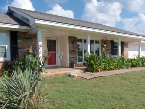 24637 Patterson Rd, Tecumseh, OK 74873-6538
