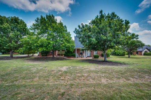 124 Tranquil Pl, Waxahachie, TX 75167-7206