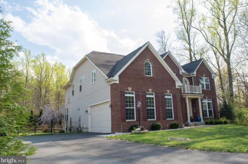 1007 Young Ave, Herndon, VA 20170-3030