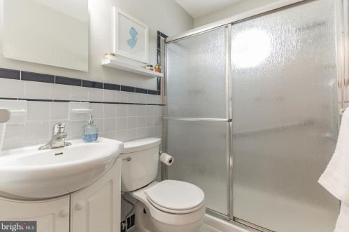 1114 Mt Vernon Ave, Tavistock NJ 08033-2307 exterior