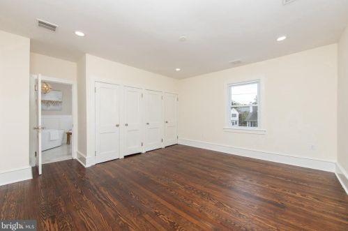 281 Rhoads Ave, Tavistock NJ  08033-1470 exterior