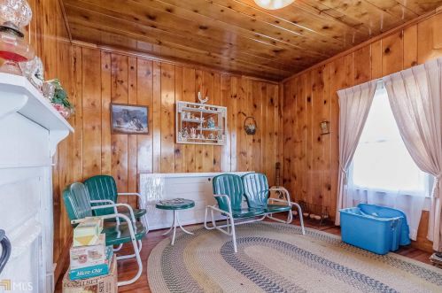 105 Emory St, Trion, GA 30753-1159
