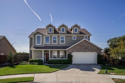 2861 Walton Ave, Tivy Valley, CA 93657-8784
