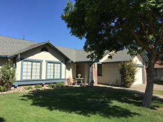 933 Stillwater Ln, Modesto, CA 95351-4986