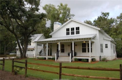 4 River Oaks Dr, Bluffton, SC 29910-7226