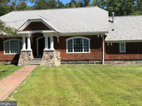 25 Death Valley Rd, Maysville, WV 26833-9406