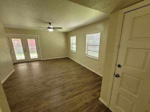 2626 Dove Meadow Dr, Garland TX  75043-6038 exterior