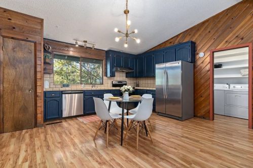 11073 Ball Rd, Grass Valley, CA 95949-6711