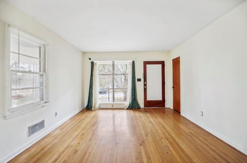 2900 Horse Shoe Dr, Atlanta GA  30316-4408 exterior