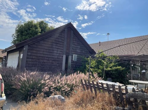 7861 Standish Ave, Riverside, CA 92509-5227