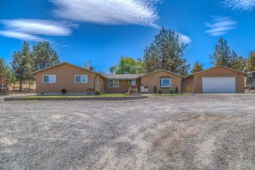 139 Crestview Ln, Metolius, OR 97741-9598
