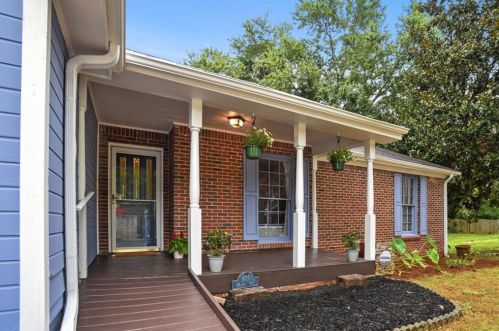 875 Market Way, Clarkston, GA 30021-2530